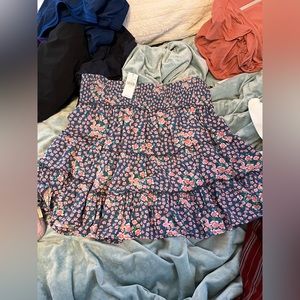 Multi color floral skirt size XL!